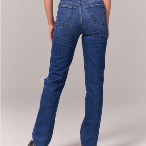 Abercrombie & Fitch Ultra High Rise 90s Straight Jean in medium destroy - Picture 3 of 6